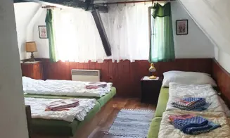 CHVALEČ -  roubenka - foto číslo 7