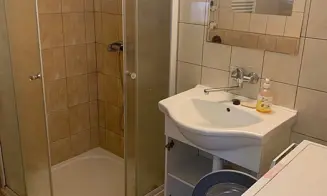 NÁCHOD - BĚLOVES -  chalupa - foto číslo 13