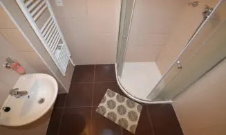 ČESKÁ METUJE - chalupa - foto číslo 1