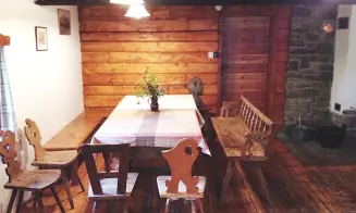 MORÁVKA - velká stylová roubená chalupa - foto číslo 11