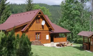 VELKÉ KARLOVICE - chalupa - foto číslo 1