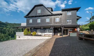 BYSTŘIČKA - luxusní chalupa s velkým bazénem - foto číslo 32