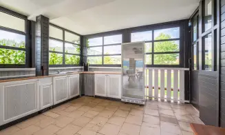 BYSTŘIČKA - luxusní chalupa s velkým bazénem - foto číslo 2