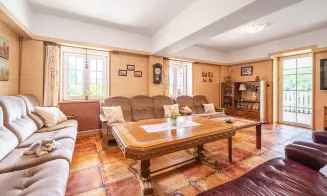 BYSTŘIČKA - luxusní chalupa s velkým bazénem - foto číslo 1