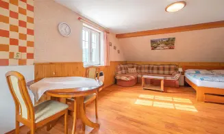 BYSTŘIČKA - luxusní chalupa s velkým bazénem - foto číslo 31