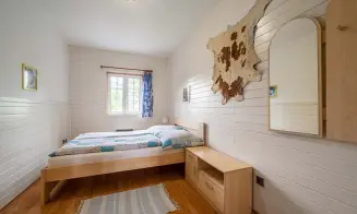 BYSTŘIČKA - luxusní chalupa s velkým bazénem - foto číslo 4