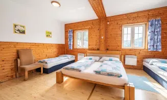 BYSTŘIČKA - luxusní chalupa s velkým bazénem - foto číslo 21