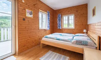 BYSTŘIČKA - luxusní chalupa s velkým bazénem - foto číslo 3