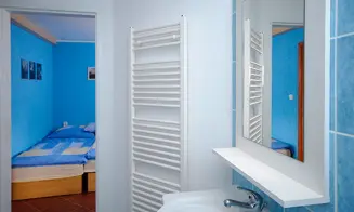 ROVENSKO POD TROSKAMI - chalupa - foto číslo 1