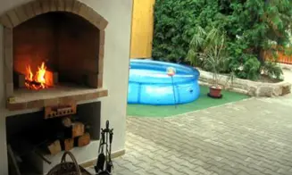 ROVENSKO POD TROSKAMI - chalupa - foto číslo 28