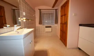 MLADOSTOV -  chalupa na samotě - foto číslo 1