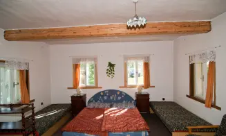 TUŽÍN  - stylová roubenka - foto číslo 9