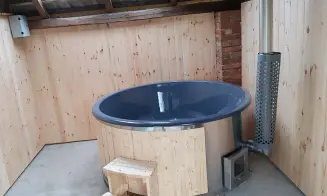 ŽERNOV - roubená chalupa - foto číslo 15