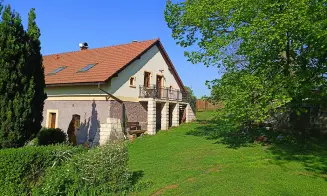 HOLENICE - dům s přítomností majitele - foto číslo 19