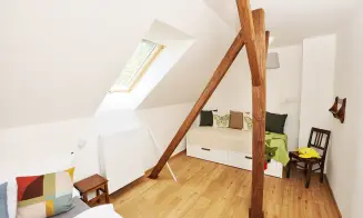 HOLENICE - dům s přítomností majitele - foto číslo 17