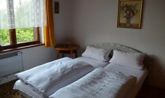 ARNOŠTOV ***  - chata - foto číslo 1