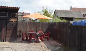 ÚJEZD POD TROSKAMI *** - chalupa - foto číslo 17