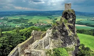 ÚJEZD POD TROSKAMI *** - chalupa - foto číslo 12