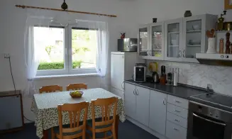 ÚJEZD POD TROSKAMI *** - chalupa - foto číslo 23