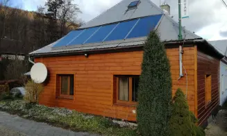 LUDVÍKOV - chalupa se zapuštěným bazénem - foto číslo 10