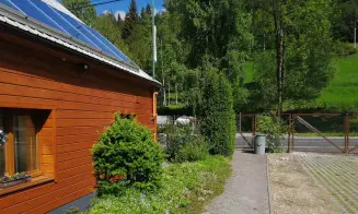 LUDVÍKOV - chalupa se zapuštěným bazénem - foto číslo 9