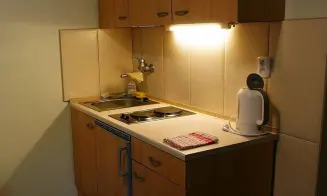 LUDVÍKOV - chalupa se zapuštěným bazénem - foto číslo 7