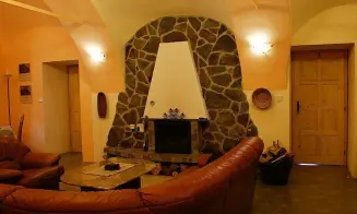 LUDVÍKOV - chalupa se zapuštěným bazénem - foto číslo 12