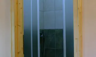 LUDVÍKOV - chalupa se zapuštěným bazénem - foto číslo 42