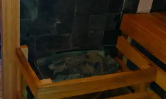 LUDVÍKOV - chalupa se zapuštěným bazénem - foto číslo 30