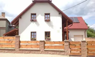 ZBOROV - chalupa se zapuštěným bazénem - foto číslo 13