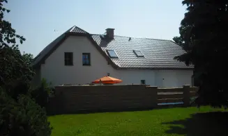 ZBOROV - chalupa se zapuštěným bazénem - foto číslo 9