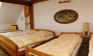 HOSTICE - chalupa - foto číslo 18