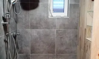 HOLČOVICE - KOMORA - srub - foto číslo 39