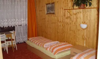 LOUČNÁ NAD DESNOU - chalupa - foto číslo 29