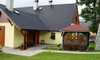 LOUČNÁ NAD DESNOU - chalupa s bazénem