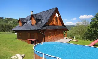 STŘÍBRNICE - roubenka