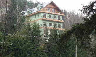 KARLOV POD PRADĚDEM - hotelový dům - 5 apartmánů - foto číslo 6