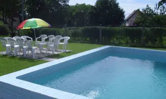 SUDOMĚŘICE U BECHYNĚ - rekreační dům