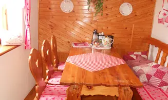 CHVÁLOV - chata - foto číslo 1