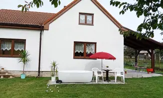 SUDOMĚŘICE U BECHYNĚ - domek