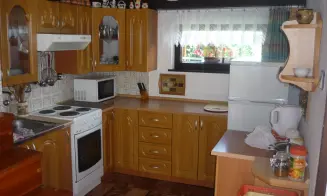 ŽÁR - chata s bazénem - foto číslo 15