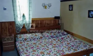 ŽÁR - chata s bazénem - foto číslo 3