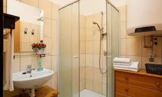 SUDOMĚŘICE U BECHYNĚ - hájenka - foto číslo 12