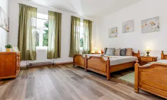 SUDOMĚŘICE U BECHYNĚ - hájovna - foto číslo 19