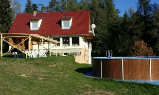 LANDŠTEJN - vila pod zříceninou hradu