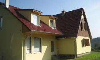 LANDŠTEJN - vila pod zříceninou hradu - foto číslo 29