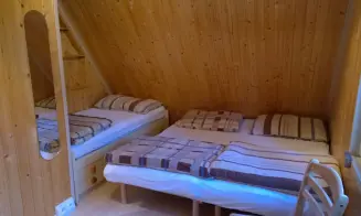 LANDŠTEJN - vila pod zříceninou hradu - foto číslo 23