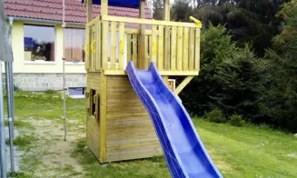 LANDŠTEJN - vila pod zříceninou hradu - foto číslo 30