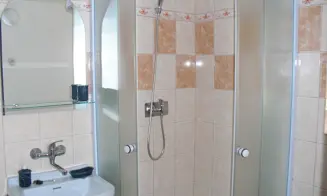 LIPICE - chata - foto číslo 13