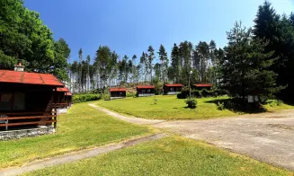 BRANDLÍN - 10 srubů - foto číslo 10